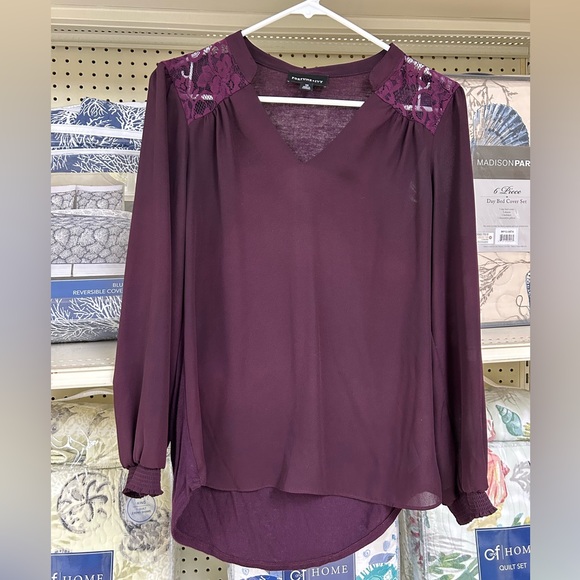 Lace Detail Women's Blouse - Picture 9 of 11